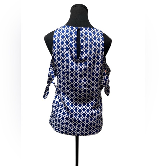 Banana Republic Navy and White Geometric Blouse XS GUC - Picture 2 of 7